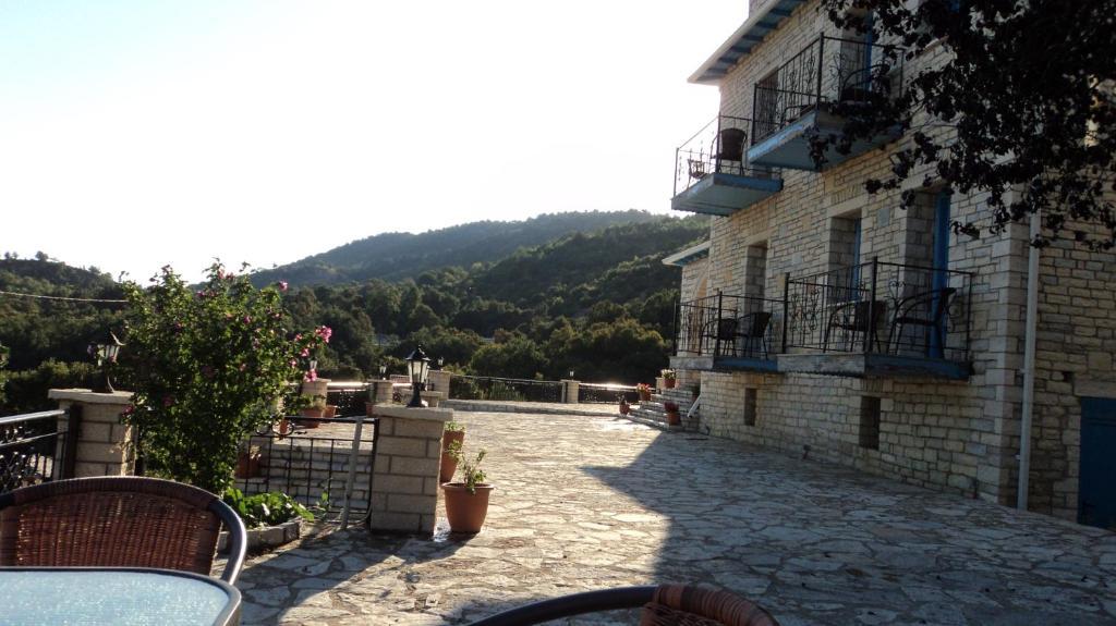 Hotel Ladias Monodendri Exterior photo